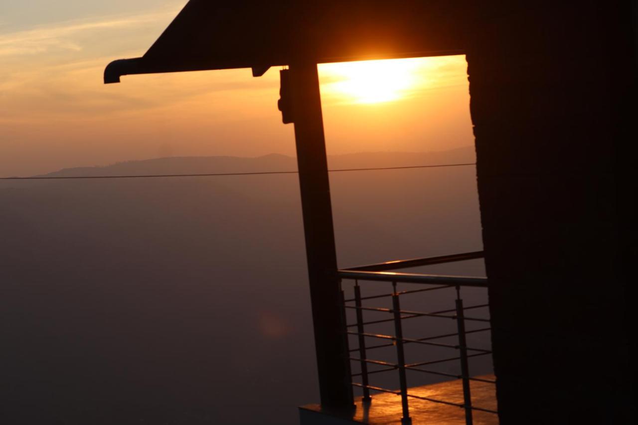Forest Sunrise Villa 3Bhk Махабалешвар Экстерьер фото
